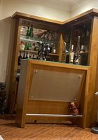 Bar em vidro e madeira de castanho... ANúNCIOS Bonsanuncios.pt